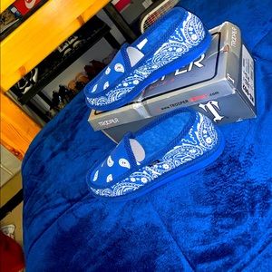 Royal blue and white bandana loafers